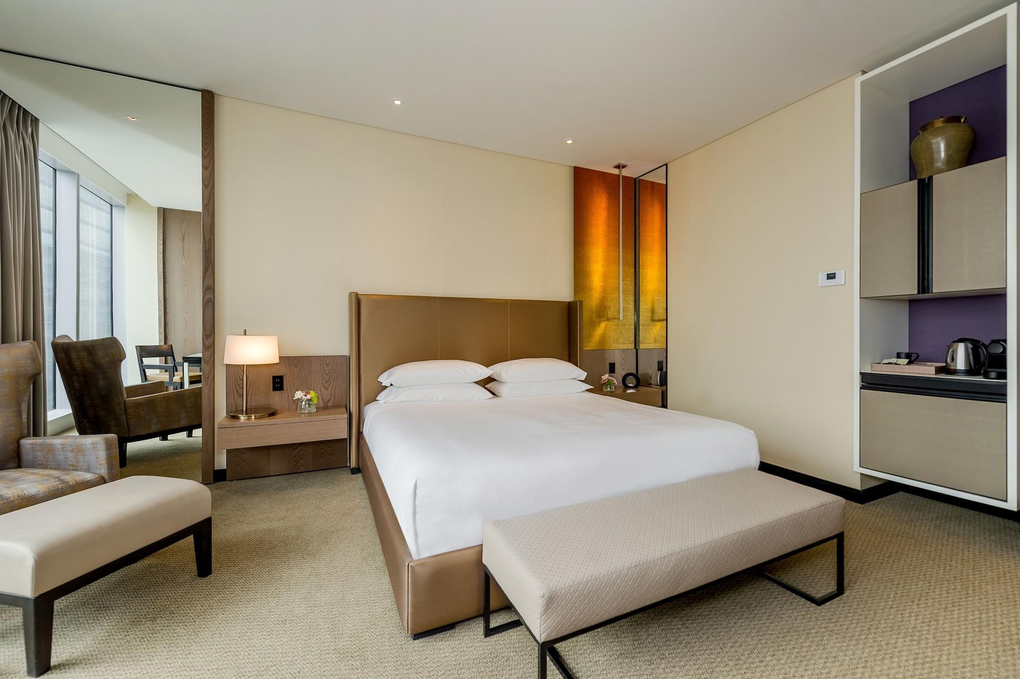 Grand Hyatt Bogota Hotel Exterior photo A bedroom at the hotel