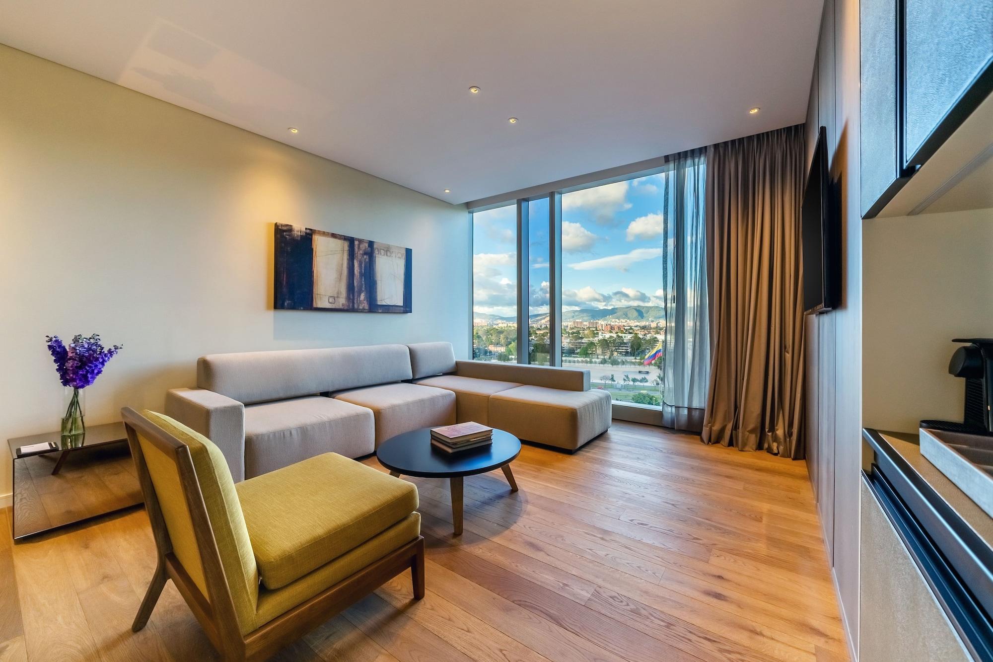 Grand Hyatt Bogota Hotel Exterior photo Living room