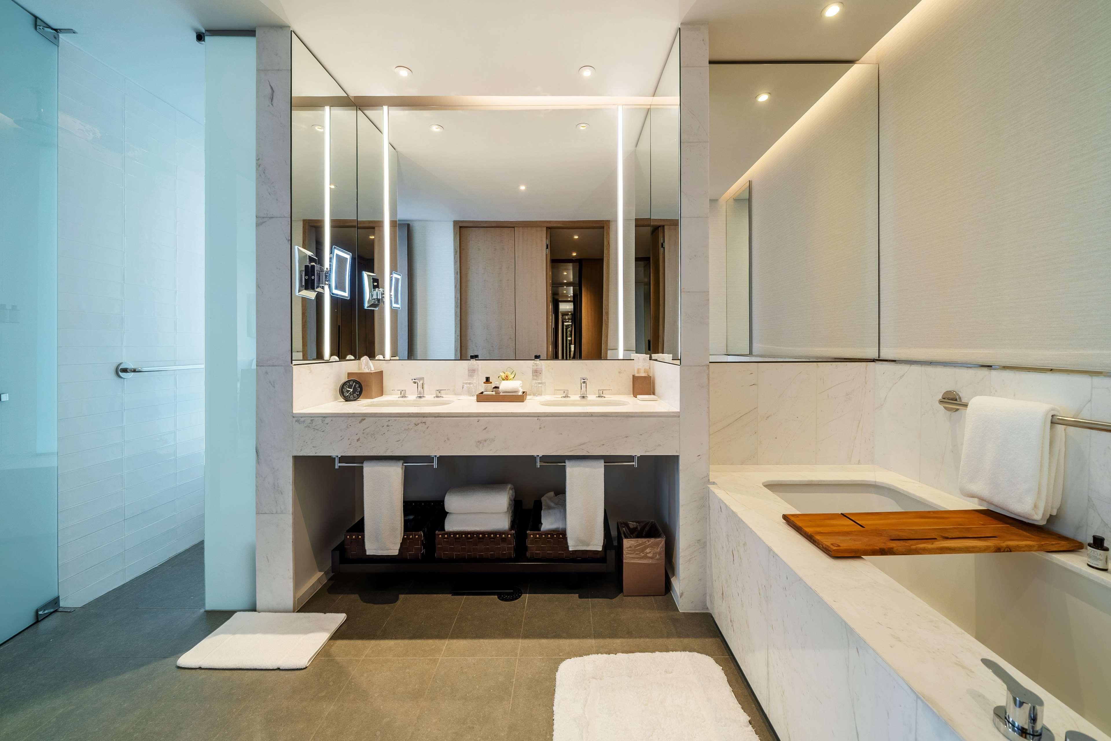Grand Hyatt Bogota Hotel Exterior photo Bathroom