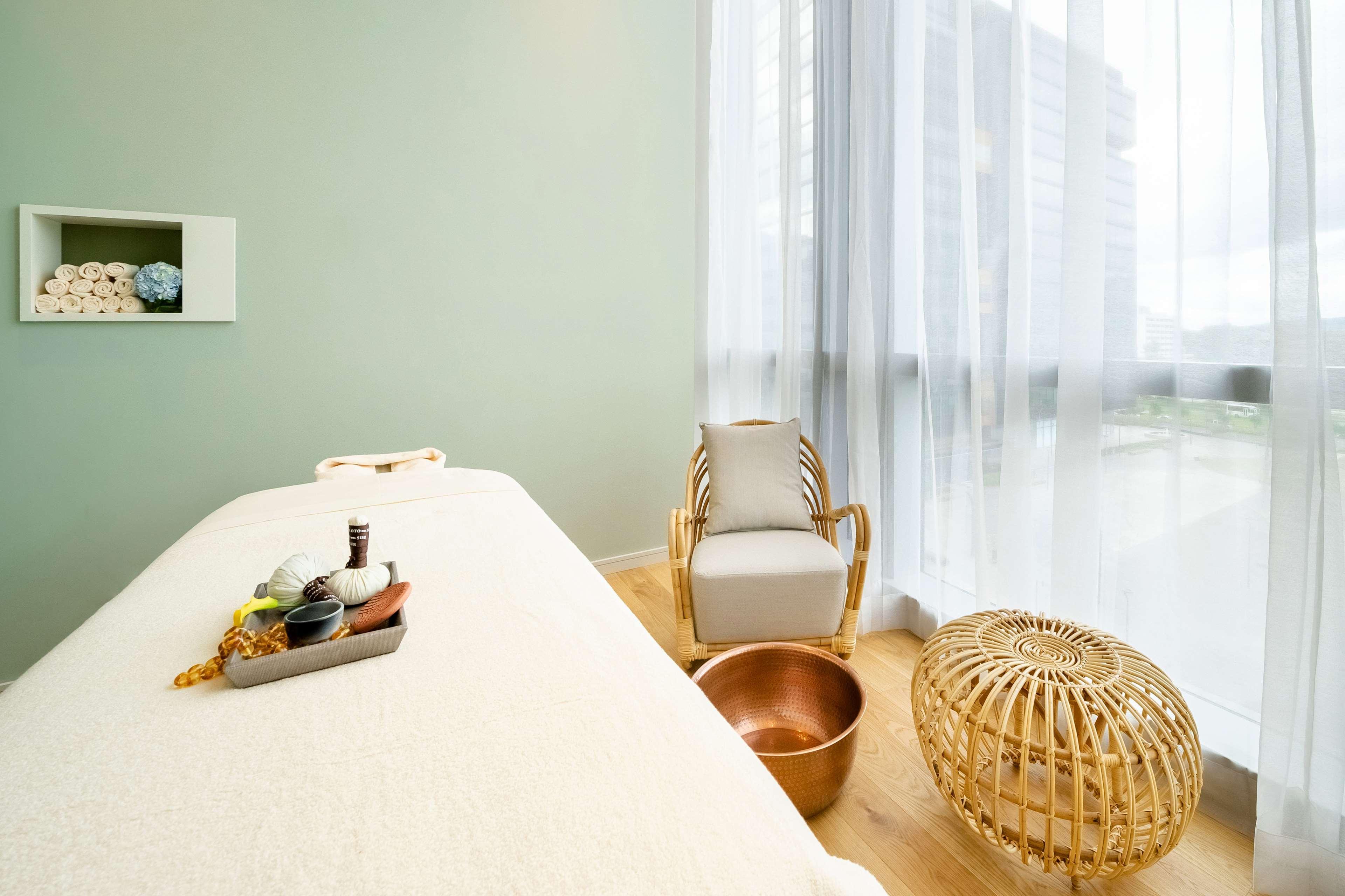 Grand Hyatt Bogota Hotel Exterior photo A treatment room at the spa