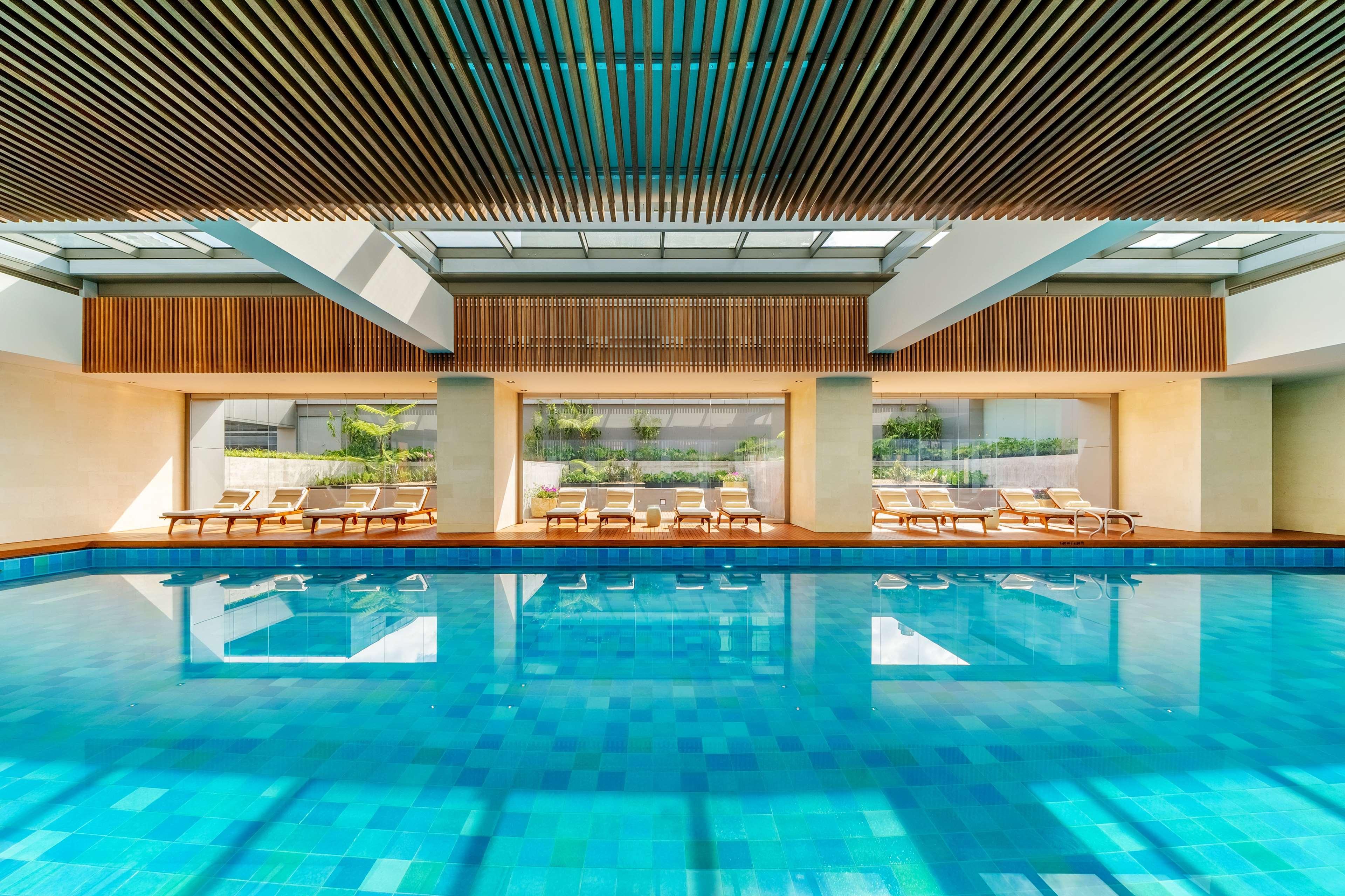 Grand Hyatt Bogota Hotel Exterior photo The swimming pool at the Westin