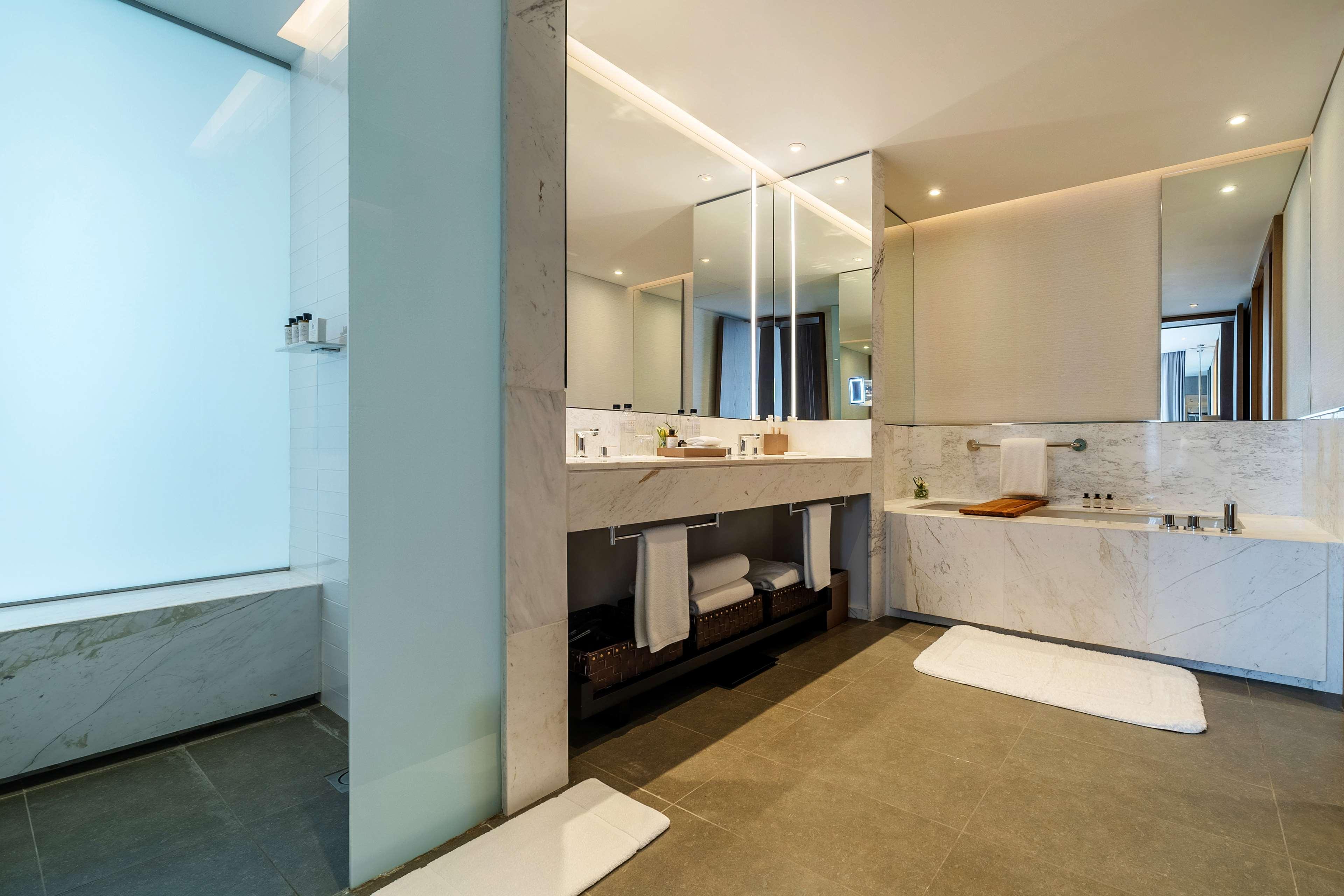 Grand Hyatt Bogota Hotel Exterior photo Bathroom