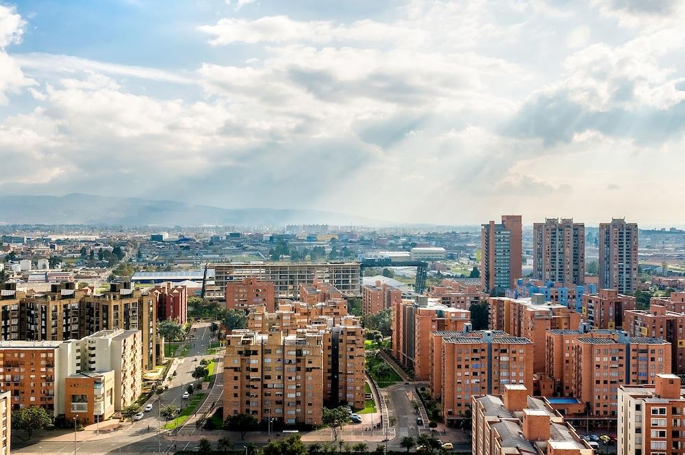 Grand Hyatt Bogota Hotel Exterior photo View of the city
